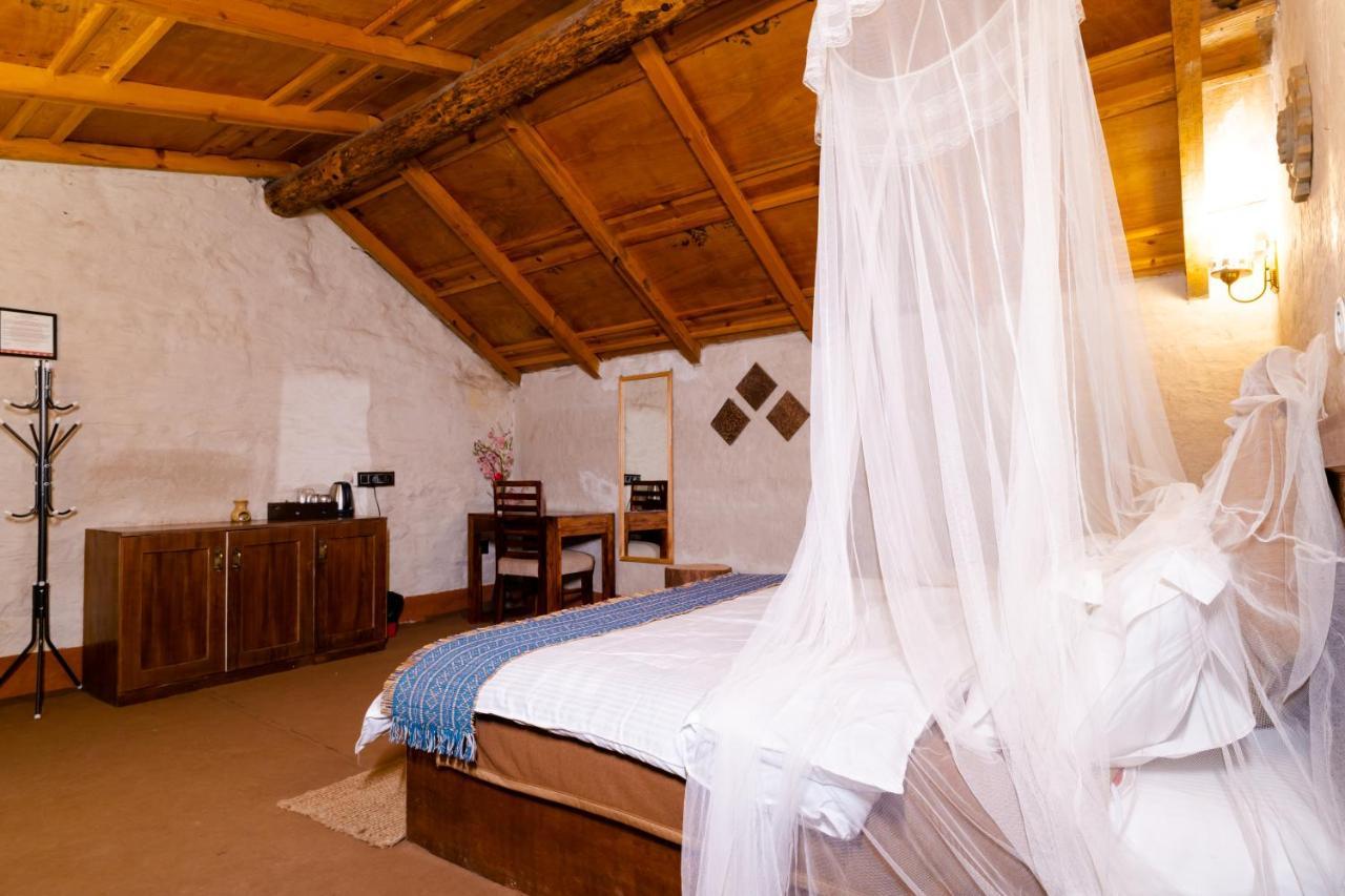 Shivaya Since 1953 Hotell Mukteshwar Exteriör bild